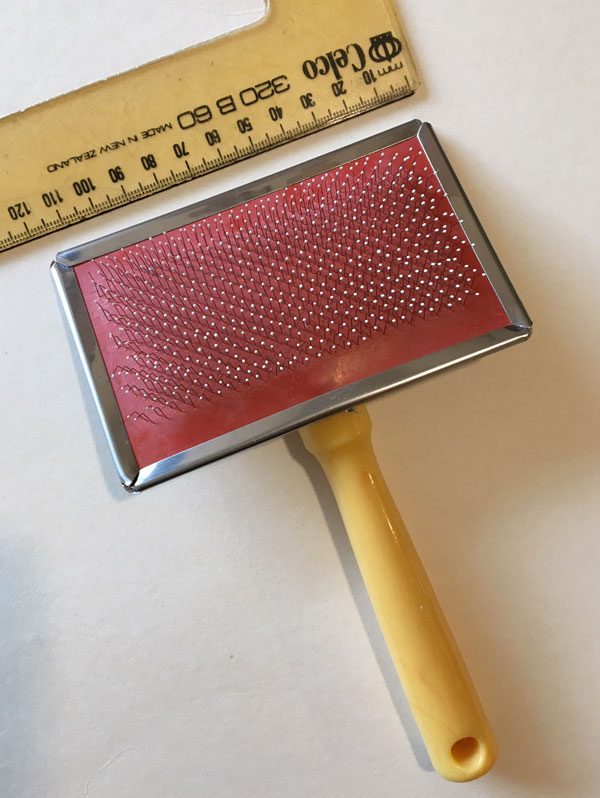 Sheepskin brush with ruler